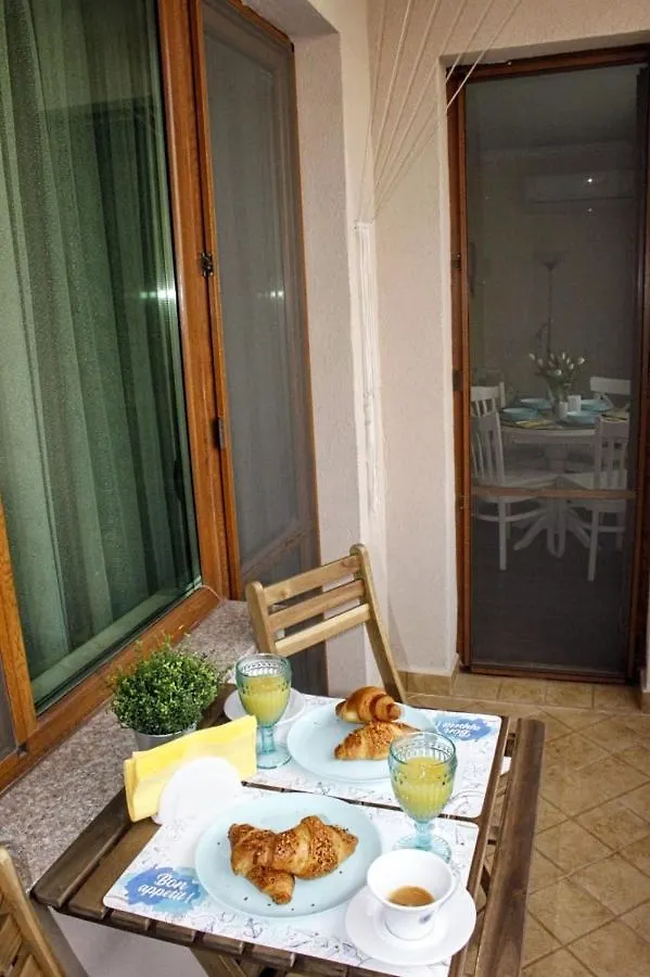 Ika Apartment Burgas City